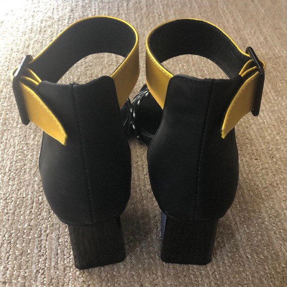Exé block heel sandals. Size 39. - Picture 3 of 5